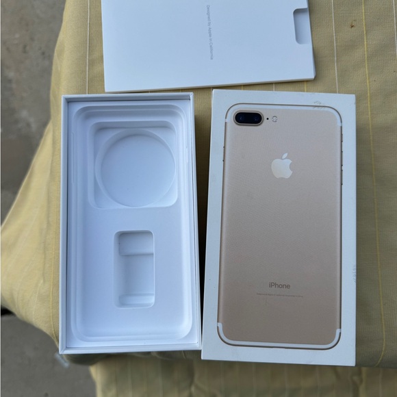 Apple iPhone Box - Picture 2 of 2